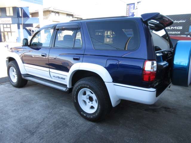 Toyota Hilux Surf 6