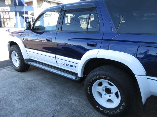 Toyota Hilux Surf 7