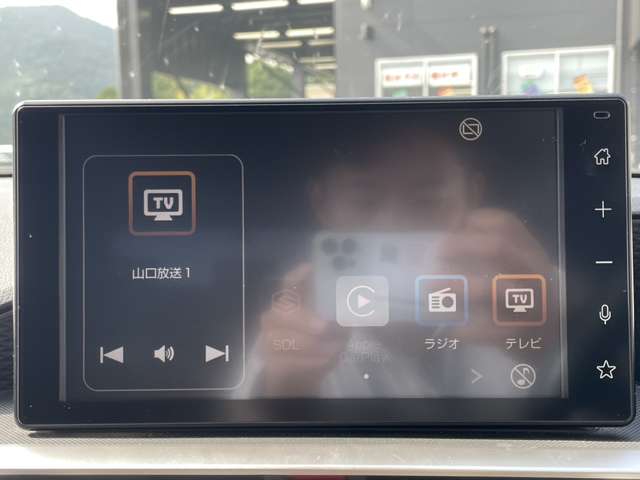 Daihatsu Rocky 9