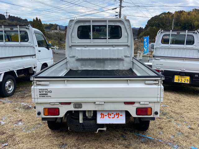 Nissan NT100 Clipper 5
