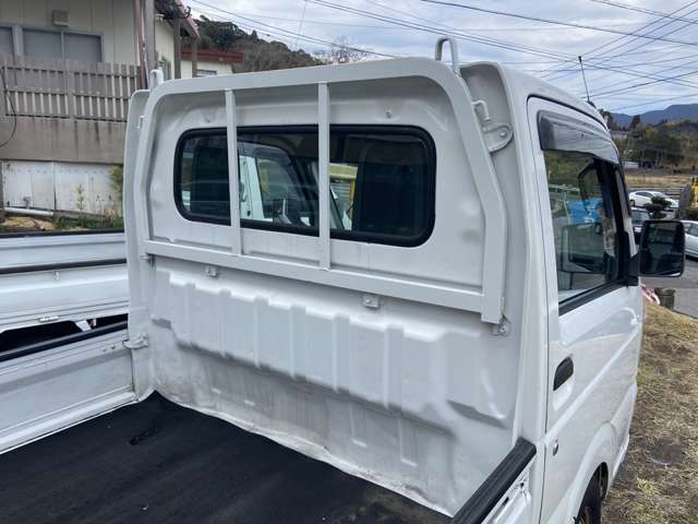 Nissan NT100 Clipper 8