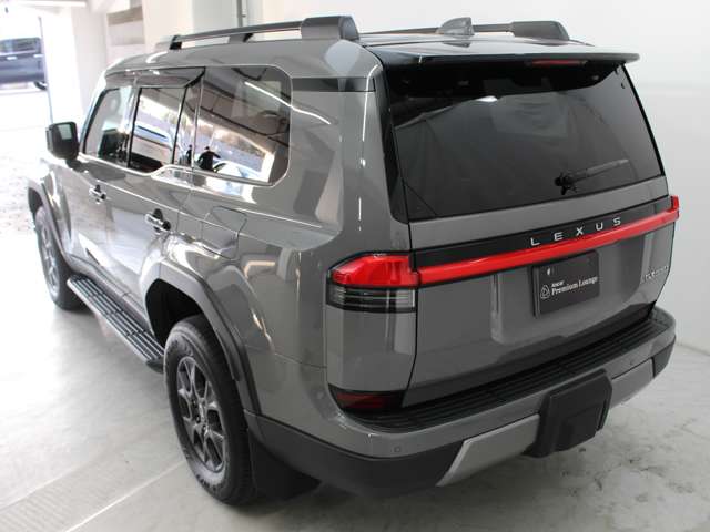 Lexus GX 11