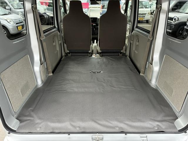 Suzuki Every 8