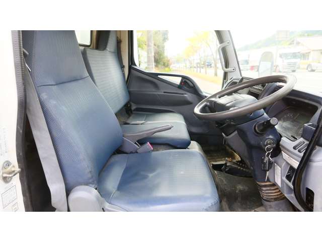 Mitsubishi Fuso Canter 11