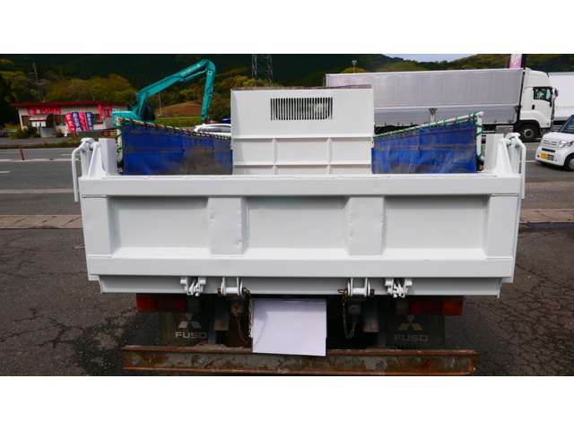 Mitsubishi Fuso Canter 8