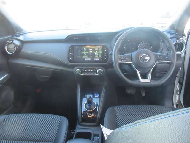Nissan Kicks 9
