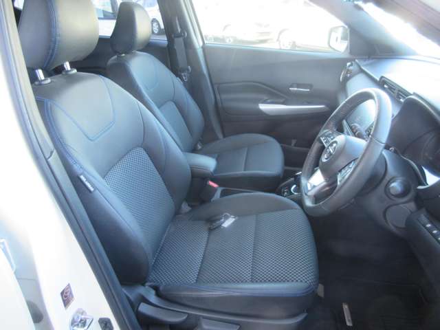 Nissan Kicks 10