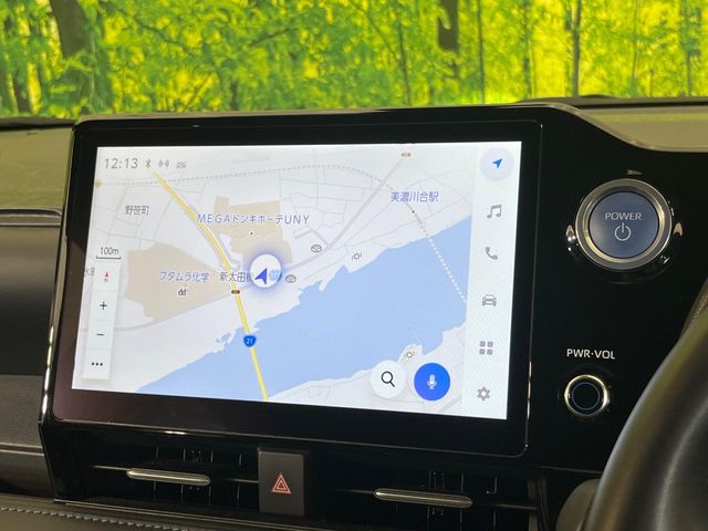 Toyota Voxy 4