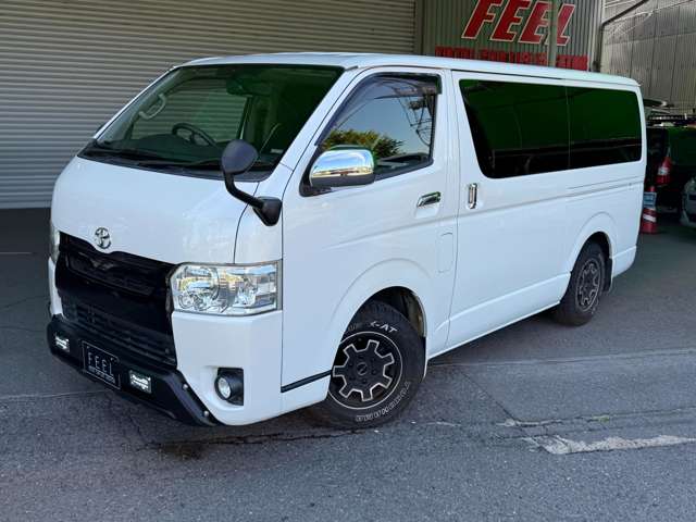 Toyota Hiace Van 2