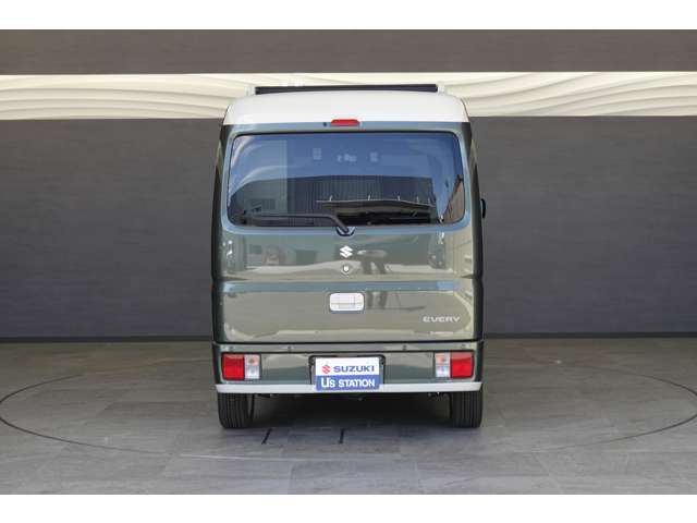 Suzuki Every 8