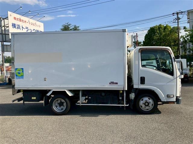 Isuzu Elf 4