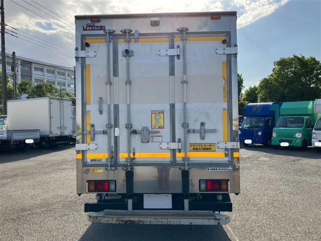 Isuzu Elf 6