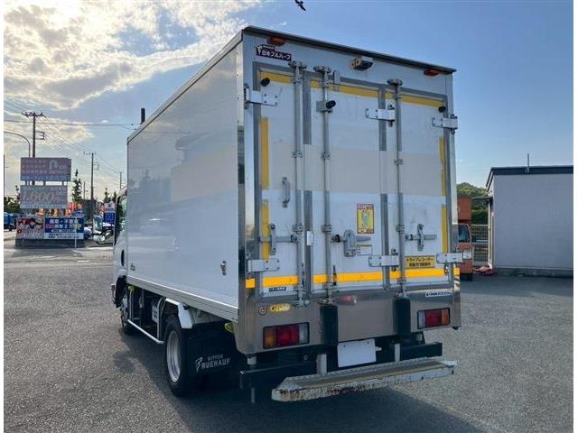 Isuzu Elf 7
