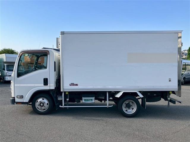 Isuzu Elf 8