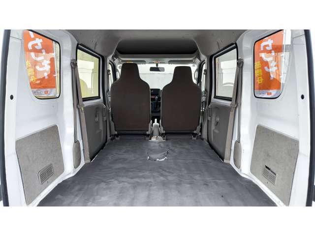 Nissan NV100 Clipper 11