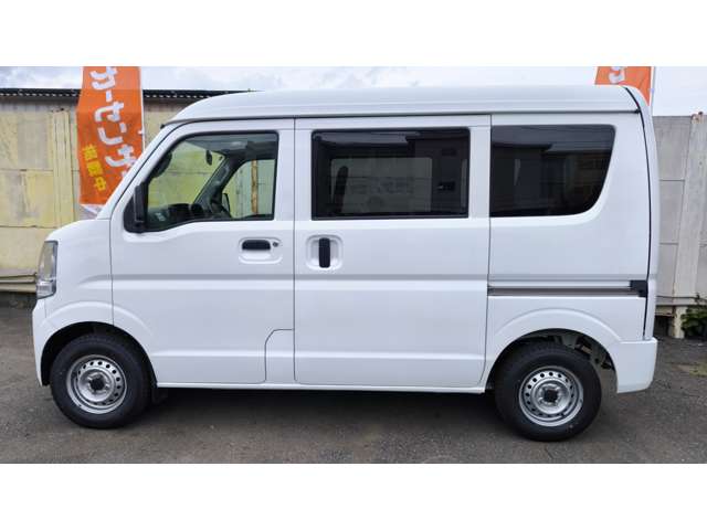 Nissan NV100 Clipper 4
