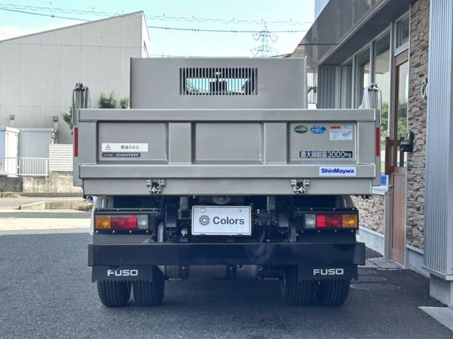 Mitsubishi Fuso Canter 9