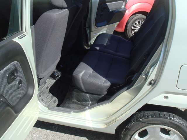 Daihatsu ネイキッド 12