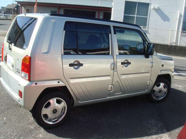Daihatsu ネイキッド 10