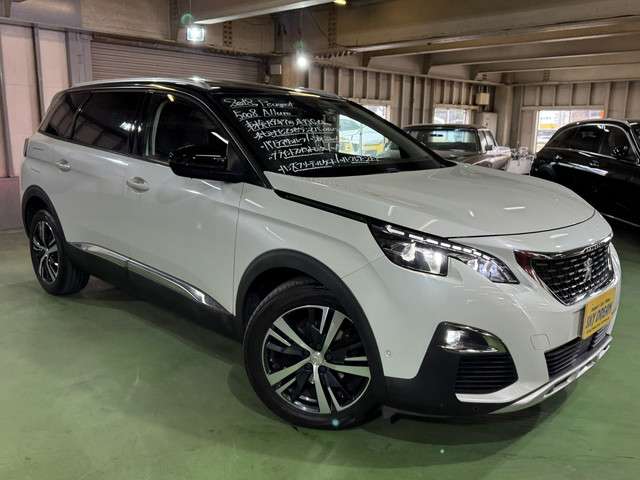Peugeot 5008 8