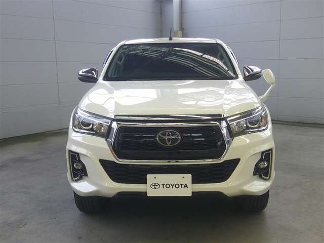 Toyota Hilux 2