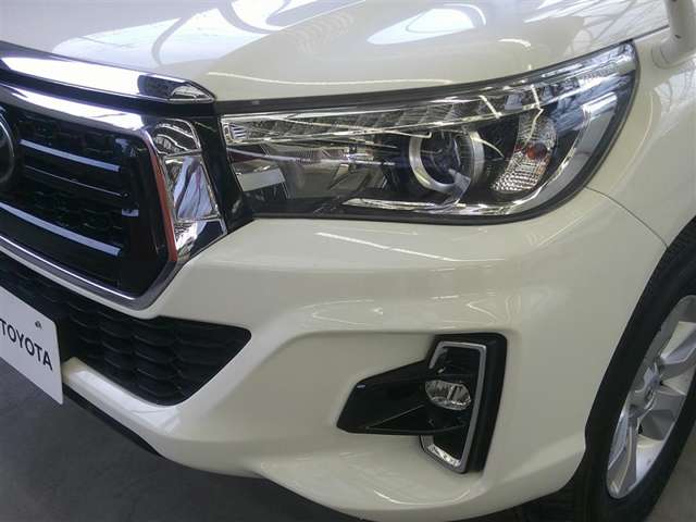 Toyota Hilux 5