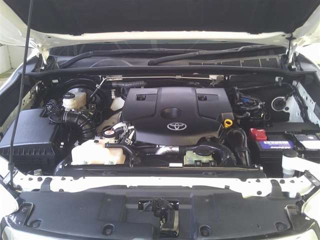 Toyota Hilux 6