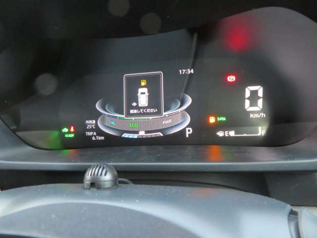 Daihatsu Rocky 11