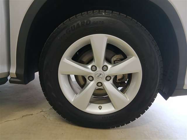Lexus RX 6