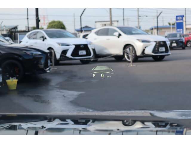 Lexus LBX 12