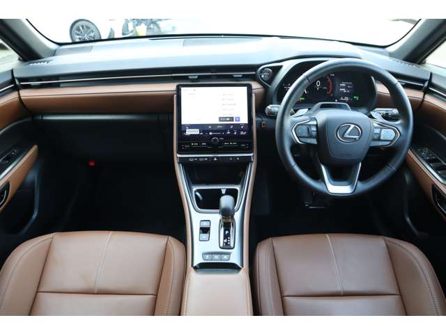 Lexus LBX 8