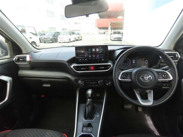 Toyota Raize 6