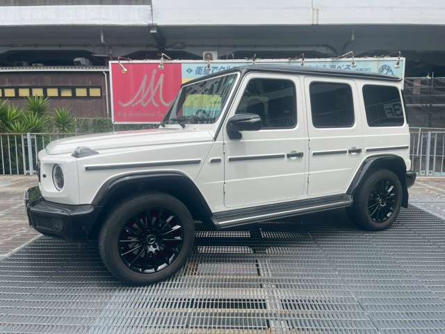 Mercedes-Benz G-Class 3