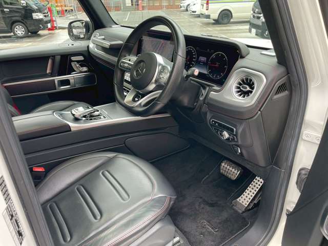 Mercedes-Benz G-Class 4