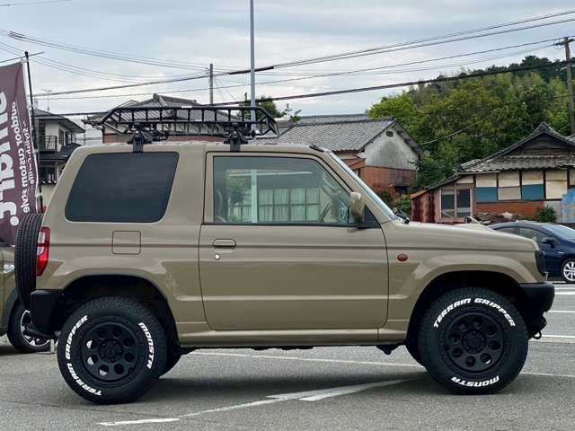Mitsubishi Pajero Mini 7