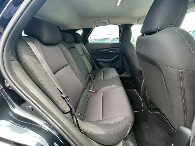 Mazda CX-30 11