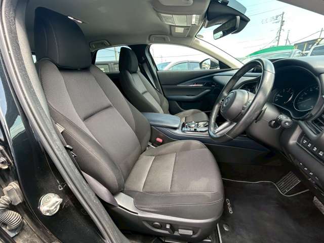 Mazda CX-30 10