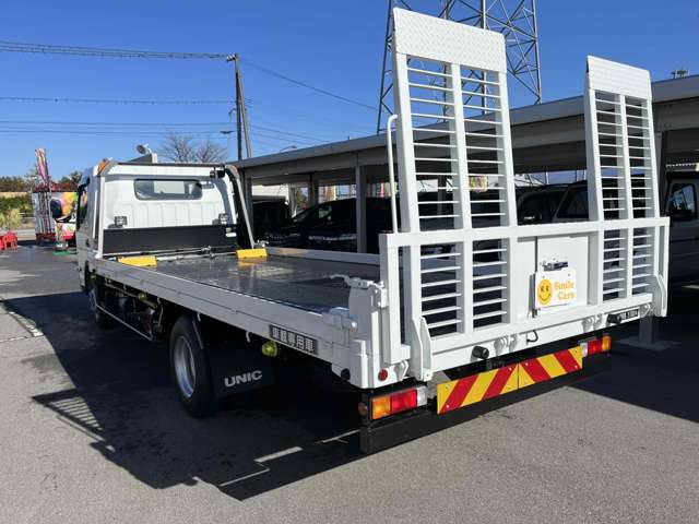 Mitsubishi Fuso Canter 4
