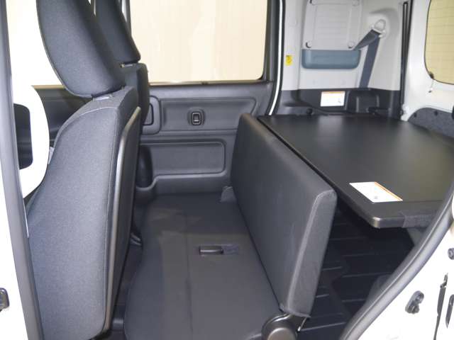 Suzuki Spacia Base 8