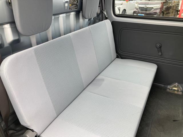 Daihatsu Hijet Deck Van 12