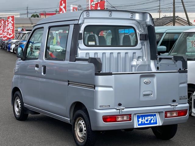 Daihatsu Hijet Deck Van 6