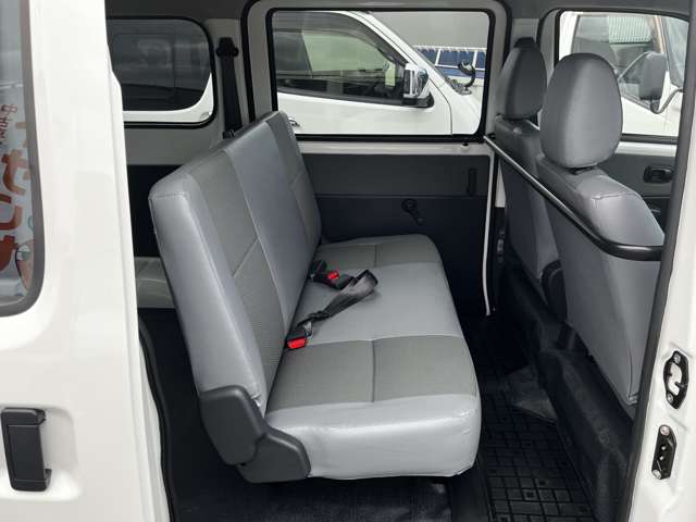 Toyota Town Ace Van 11