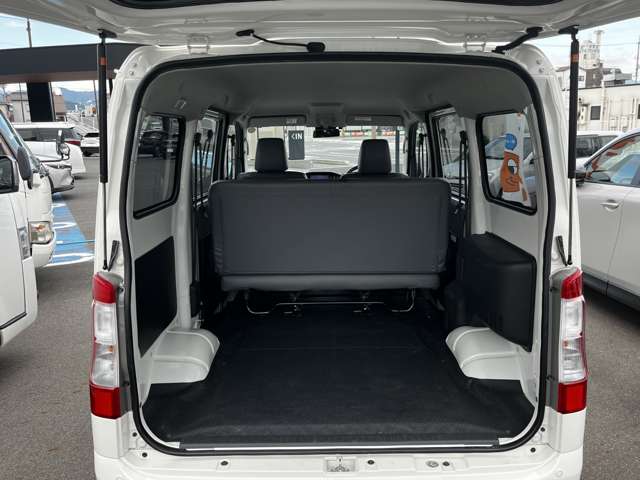 Toyota Town Ace Van 12