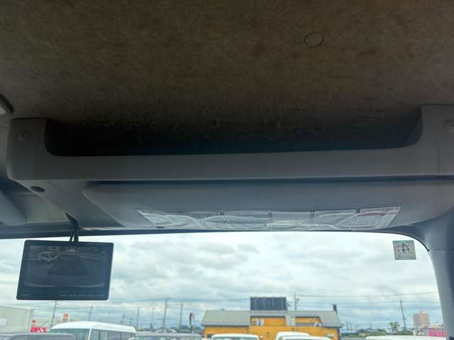 Isuzu Elf 11