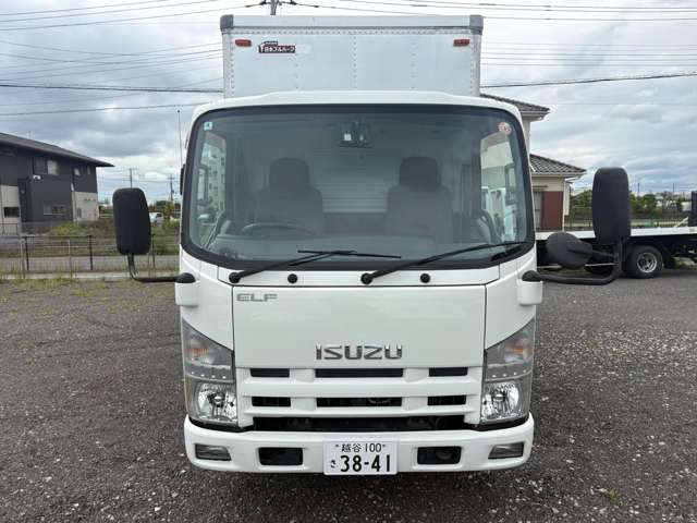 Isuzu Elf 2
