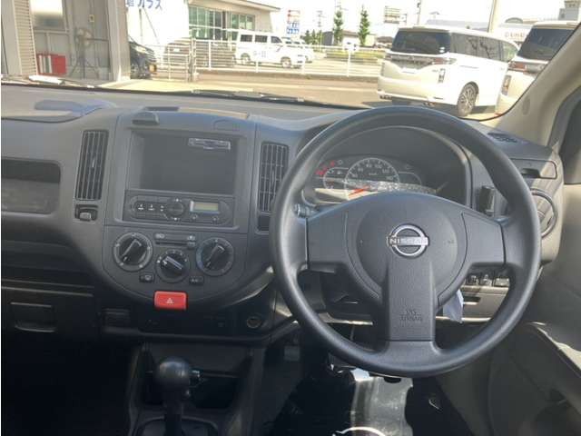 Nissan AD 2