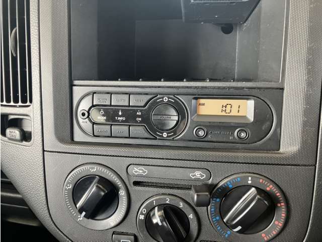 Nissan AD 4