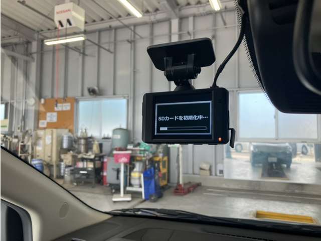 Nissan AD 9