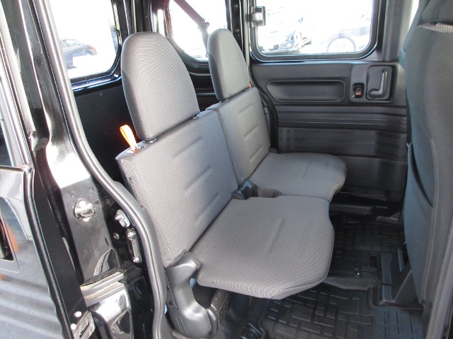 Honda N-VAN 9