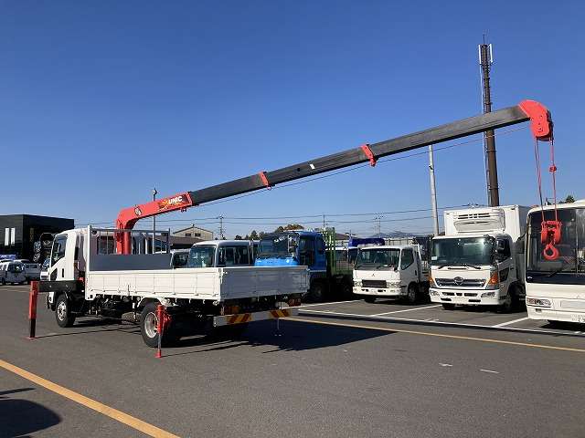 Isuzu Forward 3